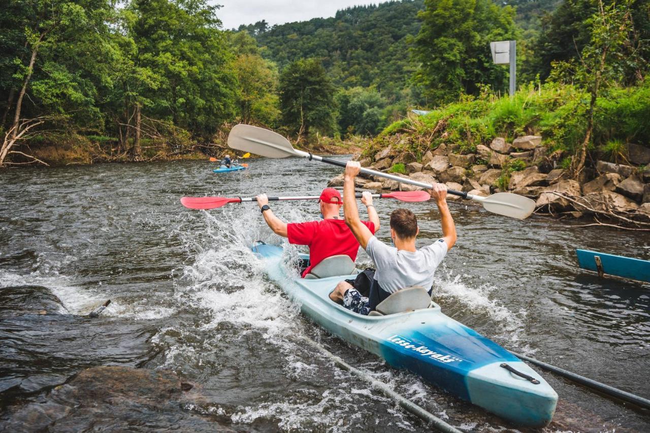 Gite De La Tour - Dinant Evasion ภายนอก รูปภาพ